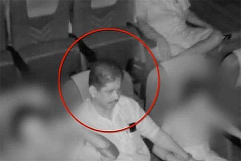 തിയേറ്റര്‍ ഉടമയ്ക്ക് പിന്തുണയുമായി ഫിയോക്ക്; അടിയന്തര യോഗം ചൊവ്വാഴ്ച കൊച്ചിയില്‍ 