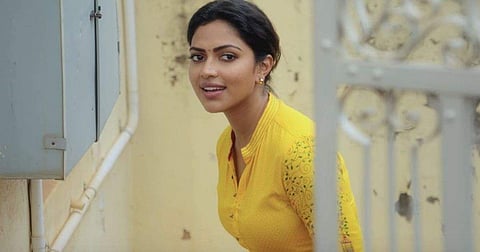 പെണ്‍കുട്ടികള്‍ ദുര്‍ബലരായാല്‍ സിനിമാരംഗത്ത് നിന്ന് ചൂഷണങ്ങള്‍ ഉണ്ടാകും: അമലാ പോള്‍