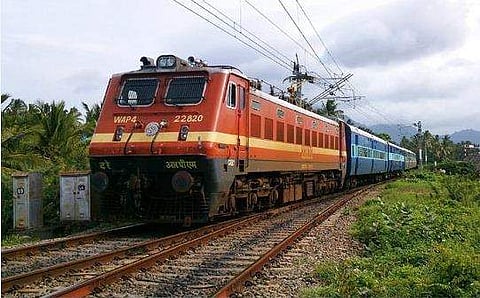 നാലുമാസത്തില്‍ പിടിച്ചെടുത്തത് 59.36കോടി രൂപ; അനധികൃതയാത്രക്കാരെ പൂട്ടി റെയില്‍വേ 