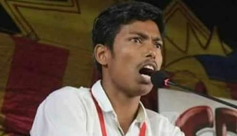 ഓടിയെത്താന്‍ അഭിമന്യു ഇനിയില്ല; ഉള്ളുനുറുങ്ങി സഹോദരി കൗസല്യ