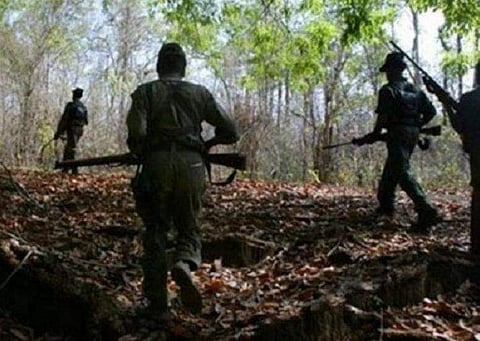 മാവോയിസ്റ്റുകള്‍ ബന്ദികളാക്കിയ മൂന്ന് തൊഴിലാളികളും മോചിതരായി: തണ്ടര്‍ബോള്‍ട്ട് തിരച്ചില്‍ തുടരുന്നു