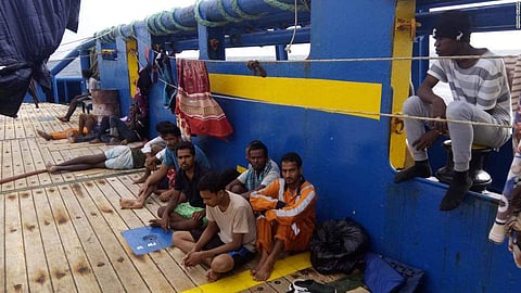 അഭയാര്‍ത്ഥികളെ തീരത്തടുപ്പിക്കാതെ നാല് രാജ്യങ്ങള്‍: ഗര്‍ഭിണികളടക്കം 40പേര്‍ നടുക്കടലില്‍
