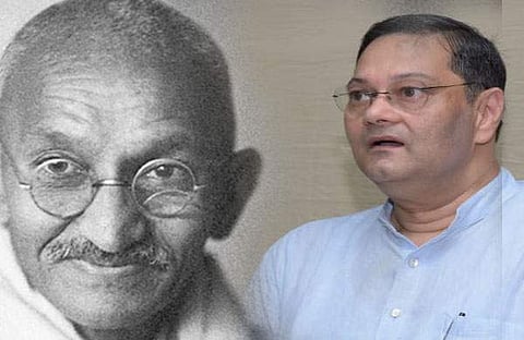 ഗാന്ധിജി ആടുകളെ കണ്ടത് അമ്മയായി, ഹിന്ദുക്കള്‍ ആട്ടിറച്ചി കഴിക്കുന്നതു നിര്‍ത്തണം; പരിഹാസത്തില്‍ പുലിവാലു പിടിച്ച് സുഭാഷ് ചന്ദ്രബോസിന്റെ ചെറുമകന്‍