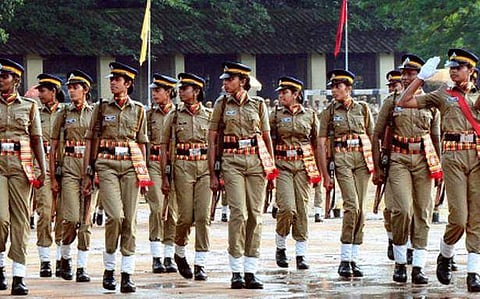 കളരി മാത്രമല്ല, കമാന്‍ഡോ ഓപറേഷനും ഇവര്‍ക്ക് വഴങ്ങും ; ആദ്യ വനിതാ പൊലീസ് ബറ്റാലിയന്‍ പാസിങ് ഔട്ട് പരേഡിന്