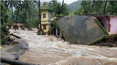 തീവ്ര മഴയ്ക്ക് സാധ്യത ; വിവിധ ജില്ലകളിലെ റെഡ് അലര്‍ട്ട് നീട്ടി