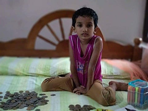 കുടുക്ക പൊട്ടിച്ചു, നന്മയുടെ നാണയത്തുട്ടുകളാണ്; സ്റ്റഡി ടേബിള്‍ പിന്നെ വാങ്ങാം; ആച്ചു പറഞ്ഞു സമ്പാദ്യം ദുരിതാശ്വാസത്തിലേക്ക്