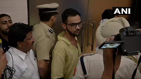 ജെഎന്‍യു വിദ്യാര്‍ത്ഥി നേതാവ് ഉമര്‍ ഖാലിദിന് നേരെ വധശ്രമം; അജ്ഞാതന്‍ നിറയൊഴിച്ചു