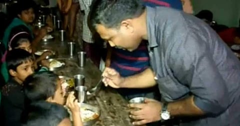 'ചേട്ടാ കുറച്ച് ഉപ്പ് ,കുടിക്കാന്‍ വെളളവും';   കലക്ടറോട് ഒന്നാംക്ലാസുകാരന്റെ നിഷ്‌കളങ്കമായ ചോദ്യം 