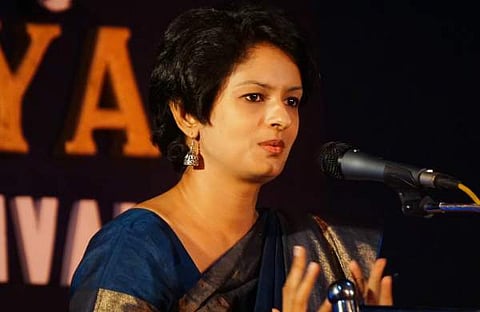 'നിങ്ങള്‍ ഇപ്പോൾ സൃഷ്ടിക്കുന്നത് ചരിത്രമാണ്' ; രക്ഷാപ്രവർത്തകർക്ക് ആത്മവിശ്വാസമേകിയ കളക്ടറുടെ വാക്കുകള്‍ വൈറൽ  (വീഡിയോ ) 