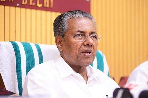 കോവിഡ് ബാധിതന്‍ ദുബായിലേക്ക് കടക്കാന്‍ ശ്രമിച്ച സംഭവം : മുഖ്യമന്ത്രി വിശദീകരണം തേടി