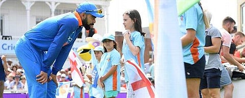 ക്രിക്കറ്റിലെ വാണിജ്യവത്കരണം എന്നെ വേദനിപ്പിക്കുന്നു, നൂറ് ബോള്‍ ക്രിക്കറ്റ് കളിക്കാന്‍ ഞാന്‍ ഉണ്ടാവില്ലെന്ന് കോഹ് ലി