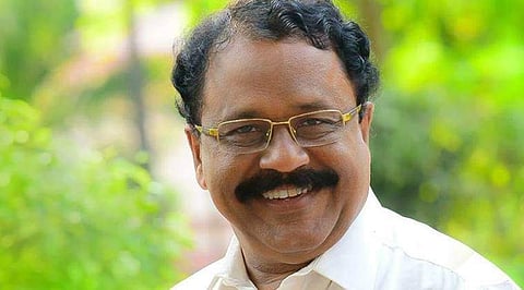 മാതൃഭൂമി പത്രം ബഹിഷ്‌കരിക്കാന്‍ തീരുമാനം എടുത്തിട്ടുണ്ടോ ?  ശ്രീധരന്‍പിള്ളയുടെ വിശദീകരണം ഇങ്ങനെ