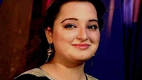 സിനിമാതാരം രേഷ്മ വെടിയേറ്റ് മരിച്ചു