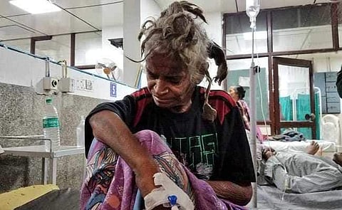 നാല് ദിവസം കൂടുമ്പോള്‍ ഒരു കഷണം ബ്രഡ് ഭക്ഷണം; രണ്ട് വര്‍ഷമായി സഹോദരന്റെ വീട്ടിലെ ടെറസ്സില്‍ തടവിലാക്കപ്പെട്ട സ്ത്രീയെ മോചിപ്പിച്ചു 