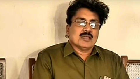യുവതിക്കെതിരെ സ്വഭാവദൂഷ്യമാരോപിച്ച് ശശി അനുകൂലികളുടെ തെറി വിളി; സഹികെട്ട് കേന്ദ്രനേതൃത്വത്തിന് പരാതി നല്‍കി; വനിതാ നേതാവിന് നീതി കിട്ടിയില്ലെന്ന് മുതിര്‍ന്ന നേതാക്കള്‍