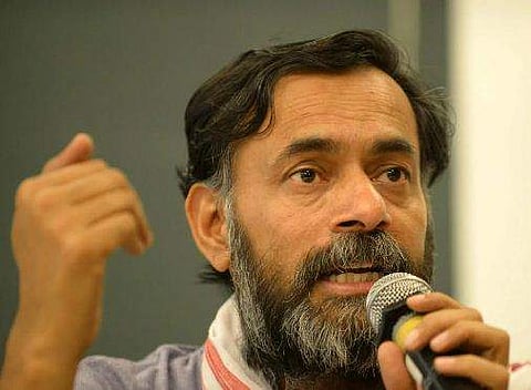തമിഴ്‌നാട് പൊലീസ് കയ്യേറ്റം ചെയ്‌തെന്ന്  യോഗേന്ദ്ര യാദവ്; ഫോണ്‍ തട്ടിപ്പറിച്ചു, കര്‍ഷക സമരത്തില്‍ പങ്കെടുപ്പിച്ചില്ലെന്നും ആരോപണം