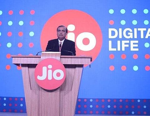 വീണ്ടും വന്‍ പദ്ധതിയുമായി ജിയോ; കടകളിലെ സൈ്വപ്പിങ് വിപണി കയ്യടക്കുക ലക്ഷ്യം