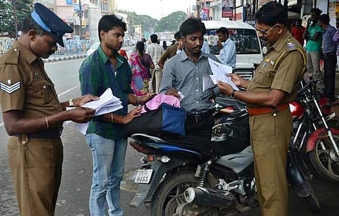ഇനി വഴിയിൽ തടയില്ല ; വാഹനരേഖകളും ​നിയമലംഘനങ്ങളും കണ്ടെത്താൻ ചാരക്കണ്ണുമായി മോട്ടോർ വാഹന വകുപ്പ്