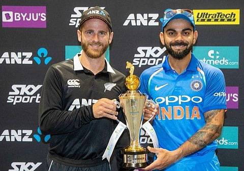 നേപ്പിയര്‍ ഏകദിനം; ന്യൂസിലന്‍ഡിന് ടോസ്, ബാറ്റിങ് തുടങ്ങി