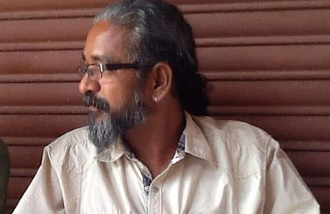 ചാണകവെള്ളം തളിച്ച ബക്കറ്റുമായി കാത്തിരുന്നു, തലയിലൂടെ ഒഴിച്ചു; ആക്രമണം ആസൂത്രിതമെന്ന് പ്രിയനന്ദനന്‍