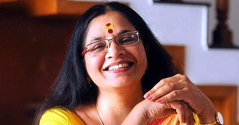 'റോഡിലേക്ക് തെറിച്ച് വീണ അവനെ ആരും തൊടാതെ നോക്കുകയാണ്, ഞാൻ ചെന്നപ്പോൾ അവന്റെ ചെവിയിലും മൂക്കിലും കൂടി ചോര ഒഴുകുന്നുണ്ട്'