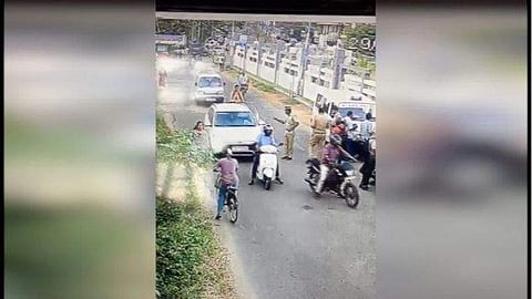തട്ടിക്കൊണ്ടുപോകുന്നതിനിടെ യുവാവിനെ കാറിടിച്ച് കൊന്നു; ദൃശ്യങ്ങള്‍ പുറത്ത്