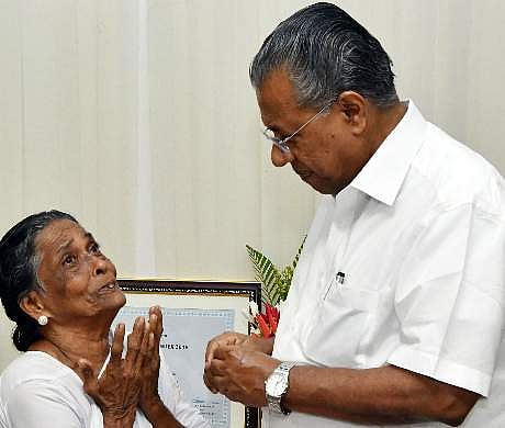 നീതി തേടി ഒരു വ്യാഴവട്ടം: പൊലീസ് ഉരുട്ടിക്കൊന്ന ഉദയകുമാറിന്റെ അമ്മ പ്രഭാവതിയമ്മയുടെ കണ്ണീര്‍വഴികള്‍