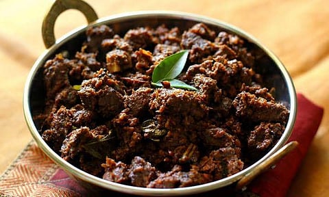 പന്നിയിറച്ചി ഓര്‍ഡര്‍ ചെയ്തു, നല്‍കിയത് ബീഫ്: ഹോട്ടല്‍ വെയിറ്റര്‍ക്ക് നേരെ ആക്രമണം