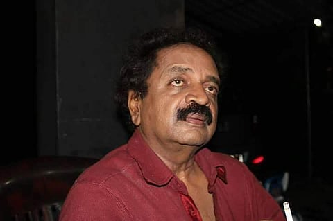 ഉന്മാദത്തിന്റെ സൂര്യകാന്തിപ്പൂവ്: ടിഎന്‍ ജോയിയെക്കുറിച്ച് ജോയ് മാത്യു എഴുതുന്നു