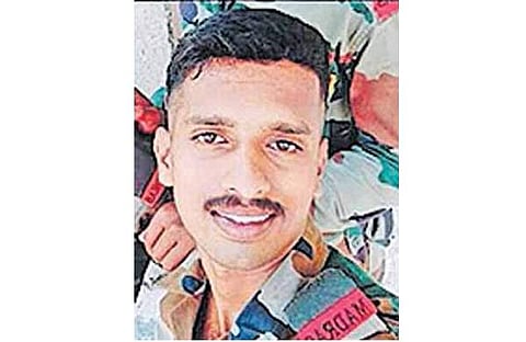 കശ്മീരില്‍ കുഴിബോംബ് പൊട്ടി മലയാളി ജവാന് വീരമൃത്യു