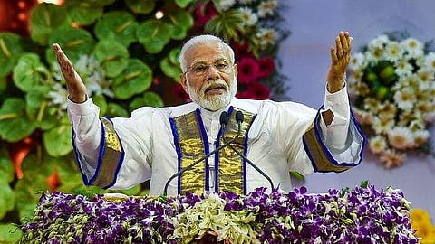 മോദിയുടെ പരിപാടി ലൈവായി കൊടുത്തില്ല; ദൂരദര്‍ശനിലെ മുതിര്‍ന്ന ഉദ്യോഗസ്ഥയ്ക്ക് സസ്‌പെന്‍ഷന്‍