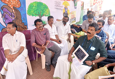 മാതൃഭാഷാവാദം മൗലികവാദമോ?: ഉമ്മര്‍ ടികെ എഴുതുന്നു