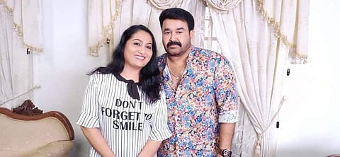 മോഹന്‍ലാലിനൊപ്പം നടി