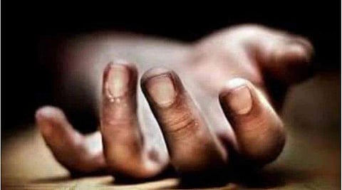 ചാര്‍ജ് ചെയ്യാന്‍ വെച്ച ഫോണ്‍ പൊട്ടിത്തെറിച്ചു; യുവാവ് തല്‍ക്ഷണം മരിച്ചു