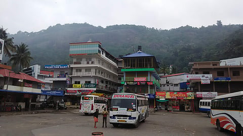 സംഭവം നടന്ന അടിമാലി ബസ് സ്റ്റാന്‍ഡ്‌