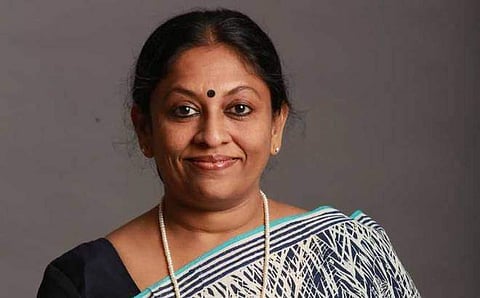 നടയടയ്ക്കല്‍, ശുദ്ധികലശം, പുണ്യാഹം, പ്രായശ്ചിത്തം- എന്തൊക്കെയായിരുന്നു പുകില്‍!; ദൈവം ഫെമിനിസ്റ്റാണ്, കുറിപ്പ്