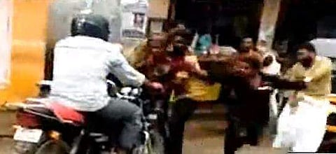 തിരുവനന്തപുരത്ത് ആള്‍ക്കൂട്ട ആക്രമണത്തിന് ഇരയായ യുവാവ് മരിച്ചു