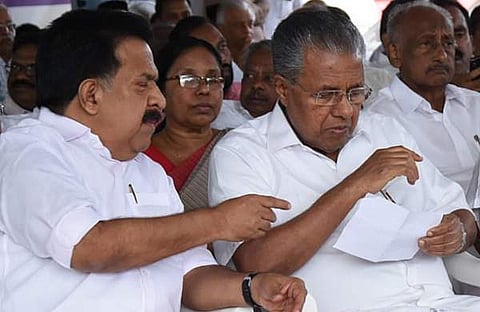 മുഖ്യമന്ത്രി പിണറായി വിജയനും പ്രതിപക്ഷ നേതാവ് രമേശ് ചെന്നിത്തലയും/ ഫയല്‍ ചിത്രം