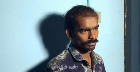12 വയസുകാരനെ ബലമായി മദ്യം കഴിപ്പിച്ചു, സിഗരറ്റ് വലിപ്പിച്ചു; പ്രകൃതി വിരുദ്ധ പീഡനത്തിനിരയാക്കിയ യുവാവ് പിടിയില്‍