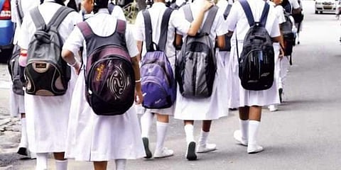 വൃക്ഷത്തൈകള്‍ നടുന്ന വിദ്യാര്‍ഥികള്‍ക്ക് ഗ്രേസ്മാര്‍ക്ക്; രണ്ടര കോടി വൃക്ഷത്തൈകള്‍ നട്ടുപിടിപ്പിക്കുക ലക്ഷ്യം