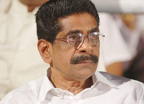 വടകരയില്‍ മുല്ലപ്പള്ളി ? ; കരുത്തനായ സ്ഥാനാര്‍ത്ഥി വേണമെന്ന് ആവശ്യം ശക്തം ; എഐസിസിക്ക് സന്ദേശ പ്രവാഹം