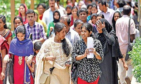 തെരഞ്ഞെടുപ്പ്​ വില്ലനായി ; കേരള എൻജിനീയറിങ്​, നീറ്റ്​ പരീക്ഷകൾ മാറ്റും