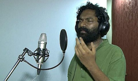 ഇടതുപക്ഷത്തിനായി ഇനി പാട്ടെഴുതില്ല; തരൂരിനും പ്രേമചന്ദ്രനും വേണ്ടി എഴുതും; അനിൽ പനച്ചൂരാൻ