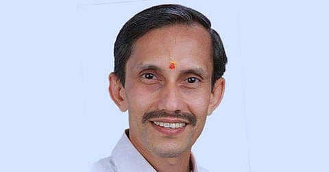 തരൂരിനും ജയരാജനും അന്‍വറിനുമെതിരെ എംടി രമേശ്; നിയമസംവിധാനത്തെ പരിഹാസ്യരാക്കുന്നു