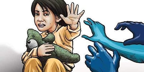 മലപ്പുറത്ത് മൂന്നുവയസുകാരിക്ക് മര്‍ദനമേറ്റ സംഭവം: കേസെടുക്കാനാവില്ലെന്ന് പൊലീസ്
