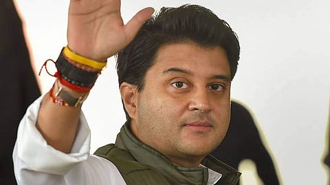 മധ്യപ്രദേശില്‍ തരംഗമാകാന്‍ ജ്യോതിരാദിത്യ സിന്ധ്യ; ഗുണയില്‍ നിന്ന് മത്സരിക്കും