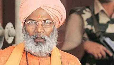 'ഞാനൊരു സന്യാസിയാണ്, നിങ്ങള്‍ വോട്ട് ചെയ്താൽ ഞാൻ വിജയിക്കും'; ഇല്ലെങ്കിൽ ശപിക്കുമെന്ന് ബിജെപി എംപി  