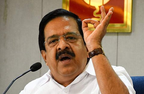 ചോദ്യം ചോദിക്കുന്നവരെ അധിക്ഷേപിക്കുന്നു, മുഖ്യമന്ത്രി സ്വയം മാനസിക നില പരിശോധിക്കണമെന്ന് രമേശ് ചെന്നിത്തല 