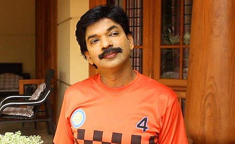 'ടിക്ക് ടോക്ക് നിരോധിച്ചതില്‍ വിഷമിക്കേണ്ട'; എന്റെ പാട്ടുകളും വീഡിയോകളും കണ്ടാല്‍ മതി: സന്തോഷ് പണ്ഡിറ്റ് 