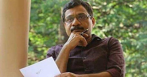 'വെറുതെ ഒരു കമ്പി വേലി കെട്ടി ജീവജാലങ്ങള്‍ക്കായി ആ ഭൂമി വിട്ടുകൊടുത്തു'; മാതൃകയാക്കാം; റഫീഖ് അഹമ്മദിന്റെ കുറിപ്പ്